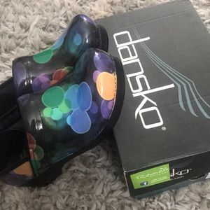 Women’s Dankso Clogs size 41 (US 11)